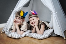 Mamo Tato Stan pro děti teepee, týpí bez výbavy - šedý / světle růžový
